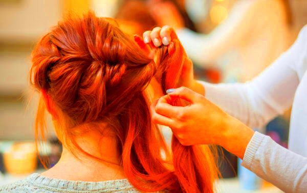 How to Become a Freelance Hairstylist