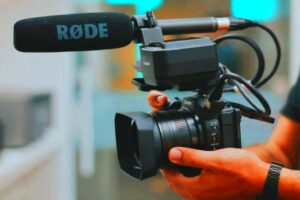 How to Become a Freelance Videographer Complete Guide  Selfgood